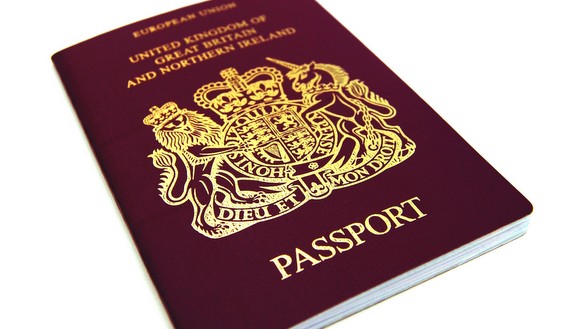 UK-British-passport-photo-Phillip-Bramble-sxc-hu-e1355409829414-001